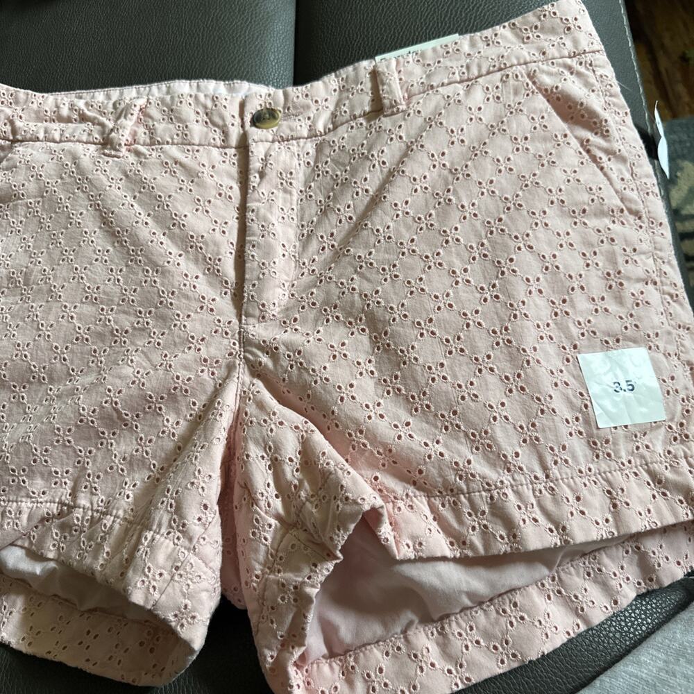 Old Navy Women’s Shorts Adult Size 12 Everyday Peach I-let 3.5" Inseam - Picture 1 of 7